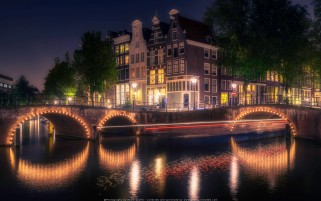 عکس شب زیبای آمستردام هلند